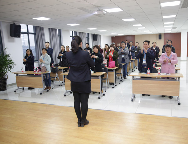 攜手并進，共創(chuàng)共贏——熱烈歡迎科恩陜西經(jīng)銷商團隊到廠參觀學(xué)習(xí)